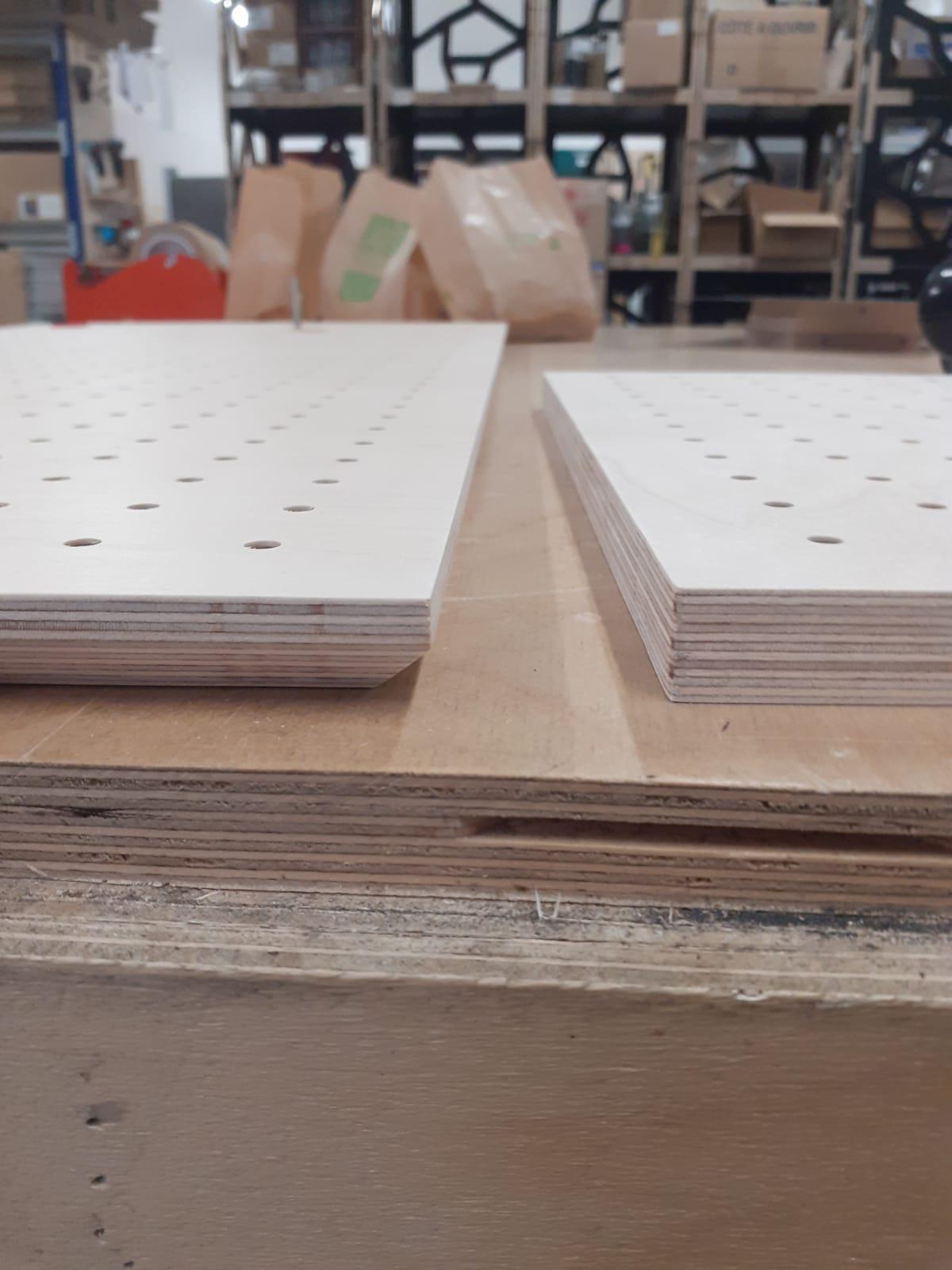 Qu'est-ce qu'un biseau et quelle est la différence entre un Pegboard avec et sans biseaux ? - Aire