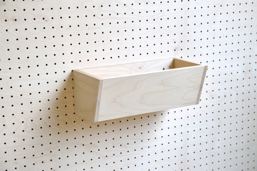 Bac en bois pour pegboard – rangement mural panneau perforé