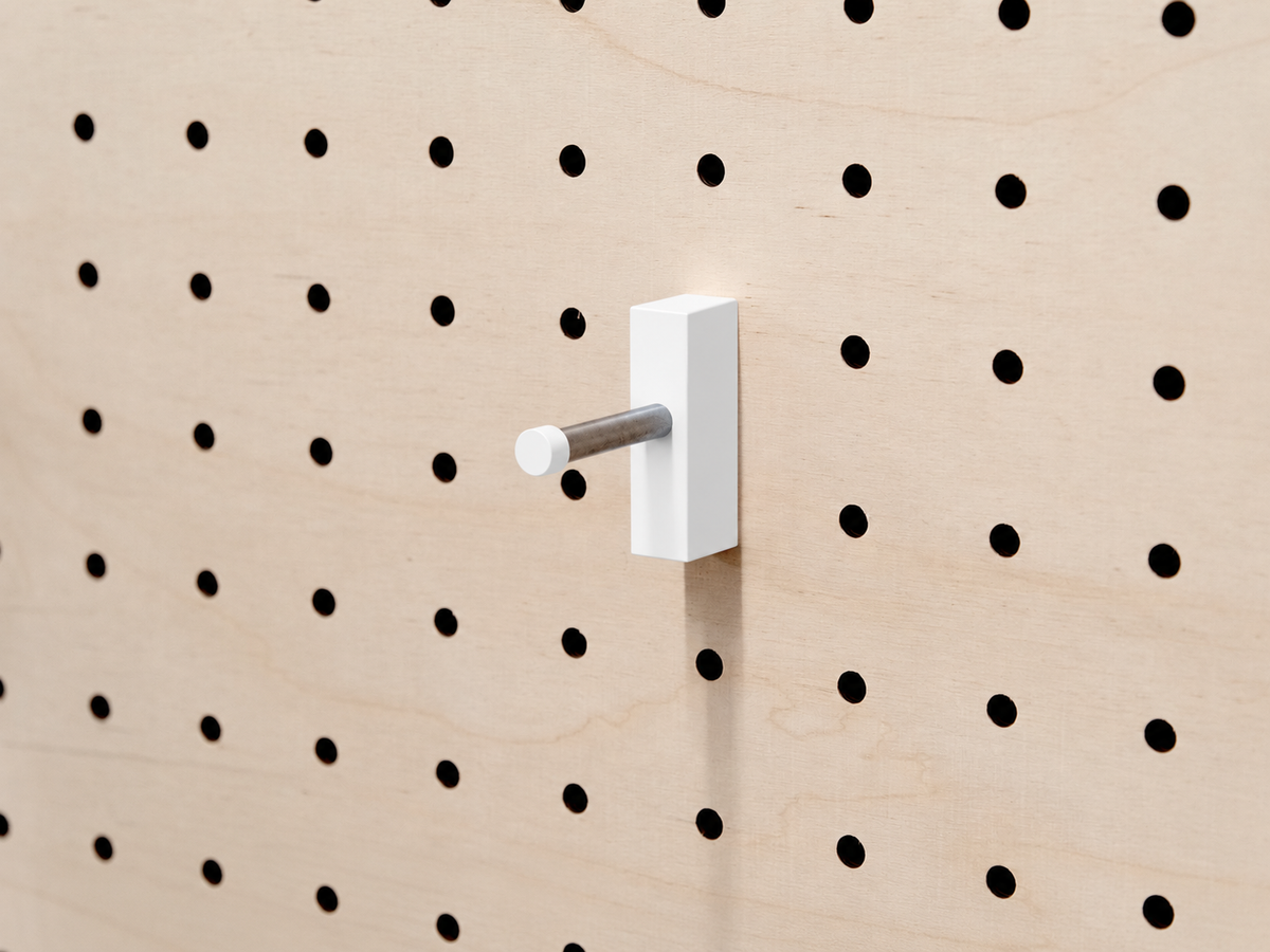 Crochet mural multi-usages pour pegboard – patère panneau perforé