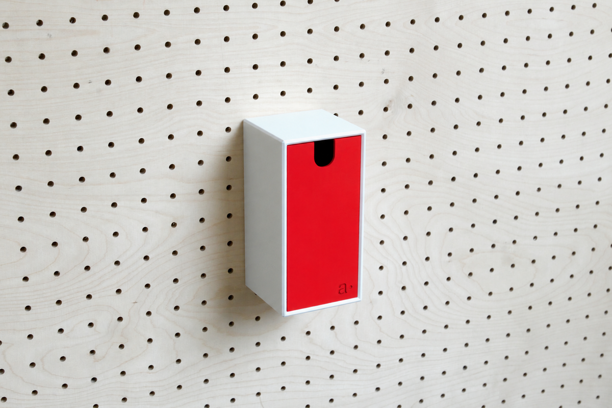 Caja de almacenaje de colores para pegboard – bandeja mural