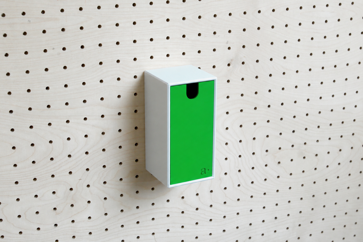 Caja de almacenaje de colores para pegboard – bandeja mural