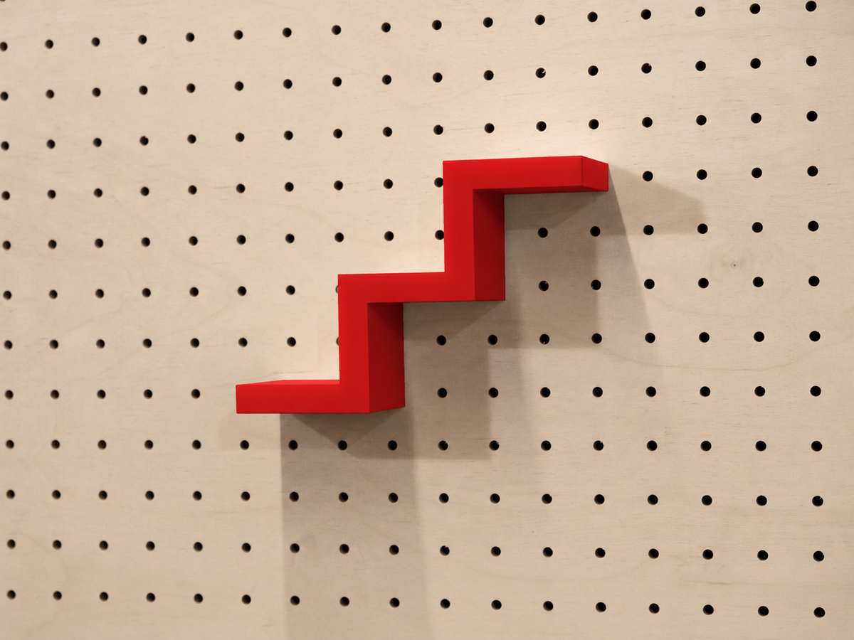 Estante escalera para pegboard – portaobjetos minimalista impreso en 3D