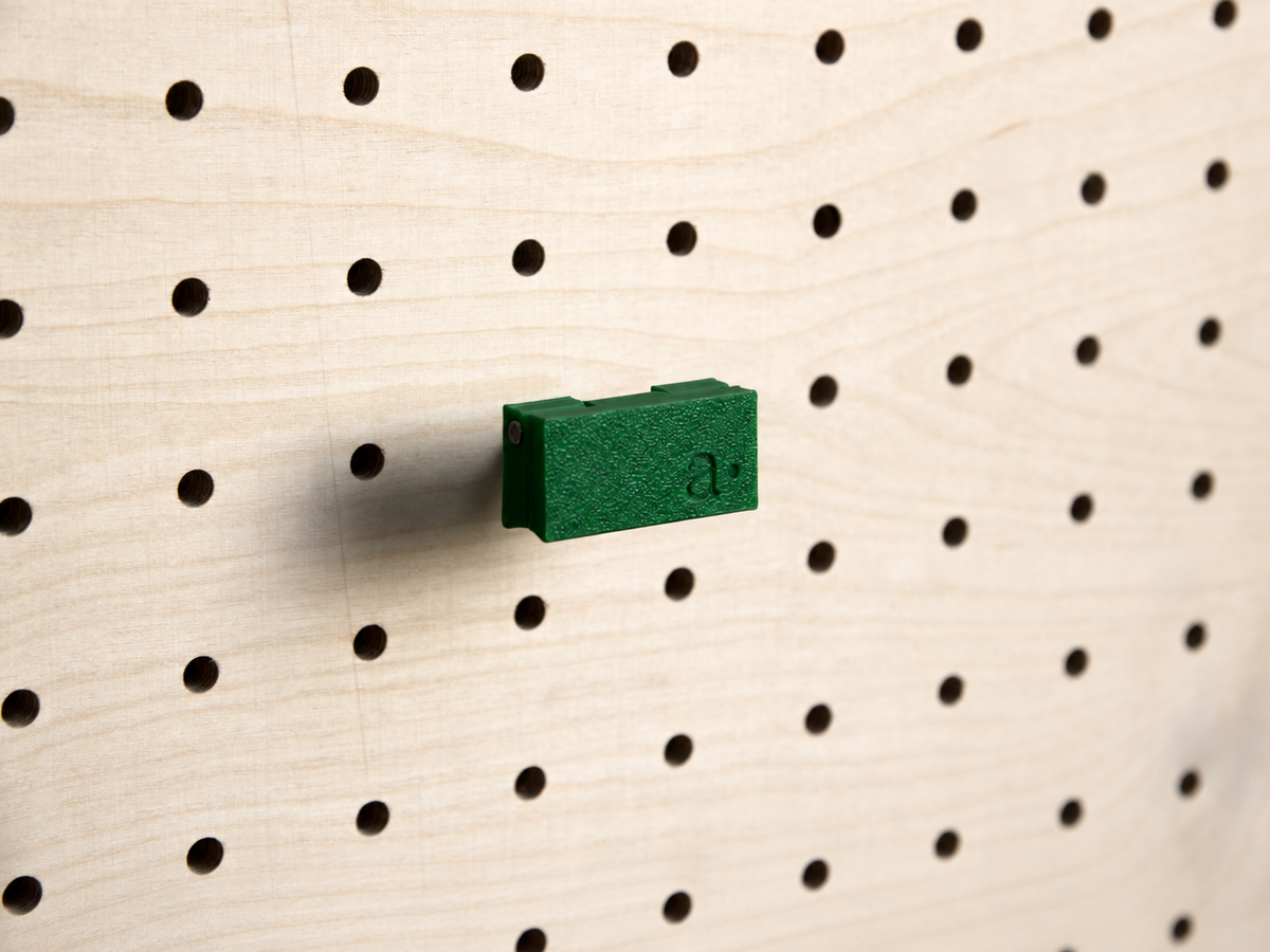 Pince photo magnétique pour pegboard – clip aimanté mural panneau perforé