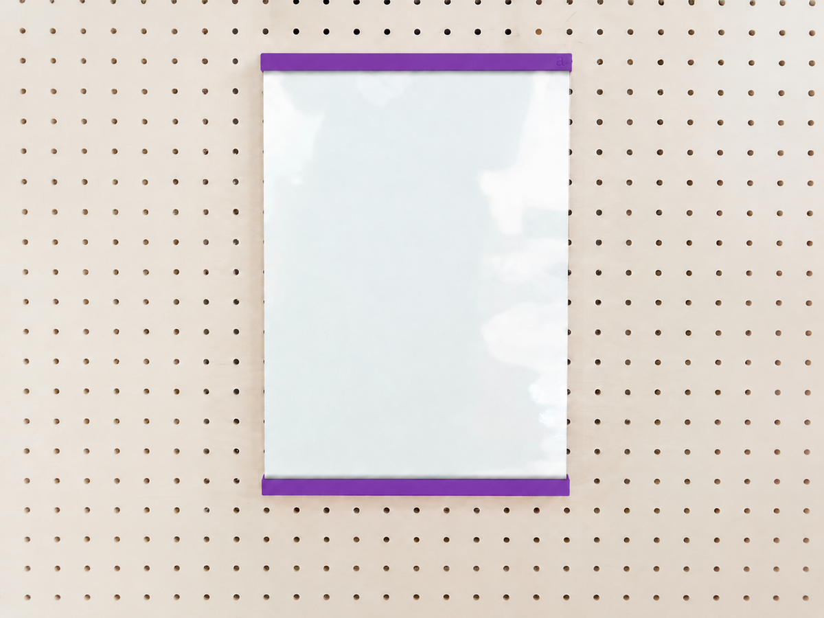Porte-affiche en plexi pour pegboard – support d'information mural
