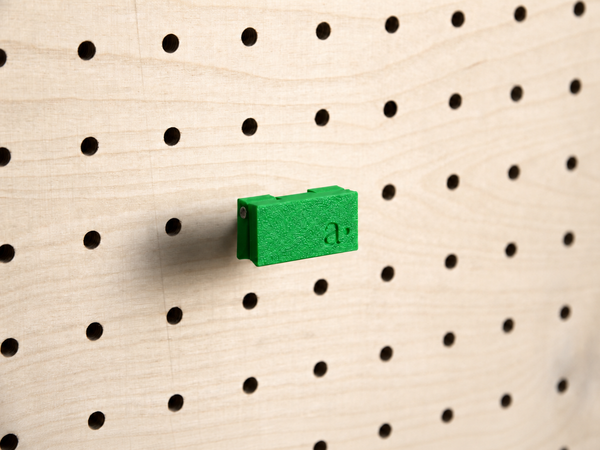 Pince photo magnétique pour pegboard – clip aimanté mural panneau perforé