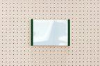 Porte-affiche en plexi pour pegboard – support d'information mural