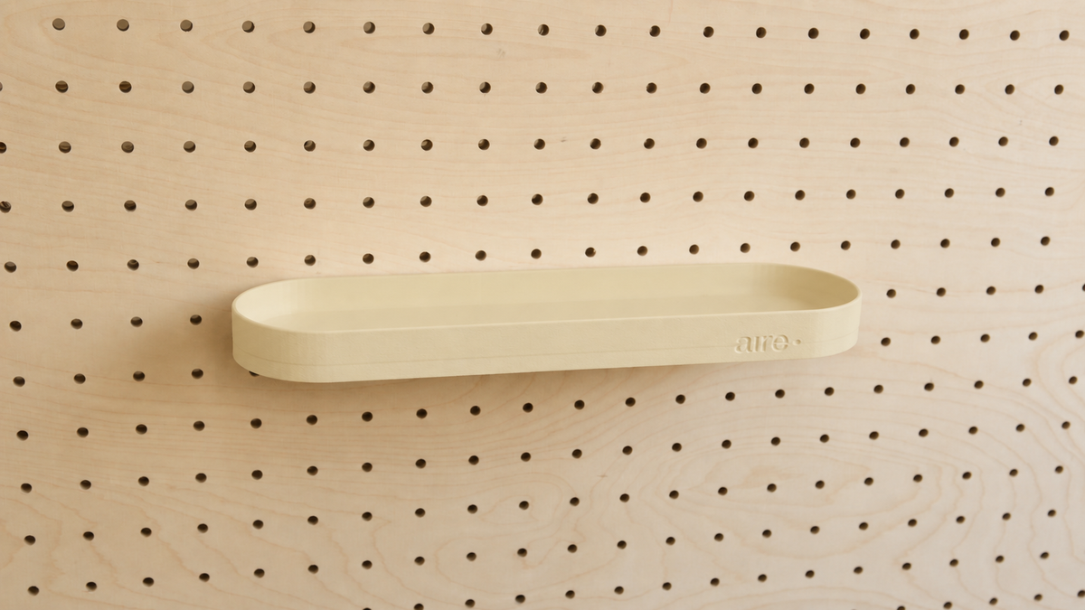 Étagère avec rebords pour pegboard – tablette murale de rangement