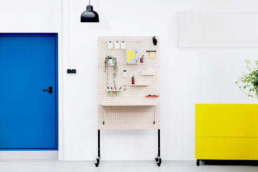 Pegboard FlexiMove: The mobile wall on casters made in France