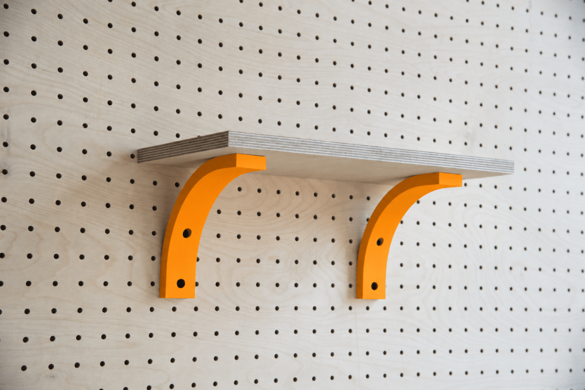 Étagère murale avec équerre pour pegboard – tablette en bois panneau perforé - Aire -  - 11