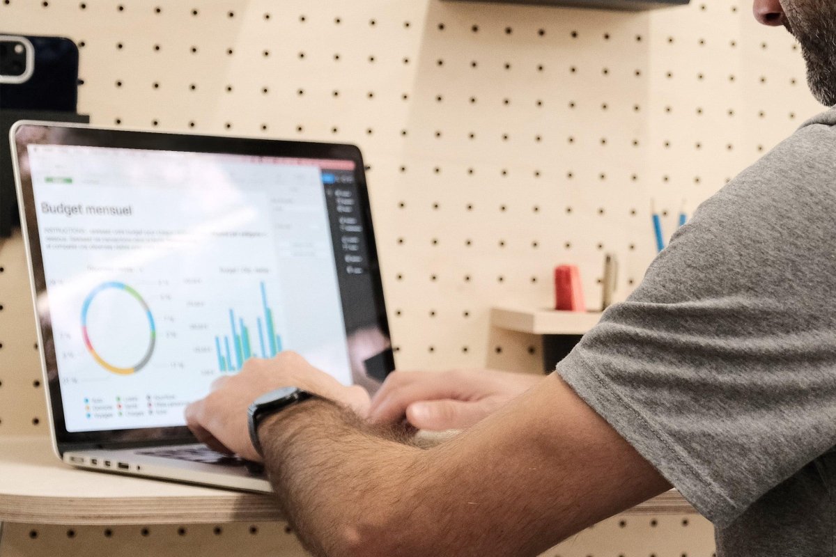 Bureau Modulaire pour Pegboard - Accessoires - Aire - A121-1 - 11