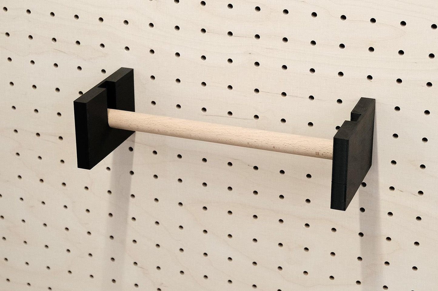 Porte rouleau essuie-tout pour Pegboard - Quark